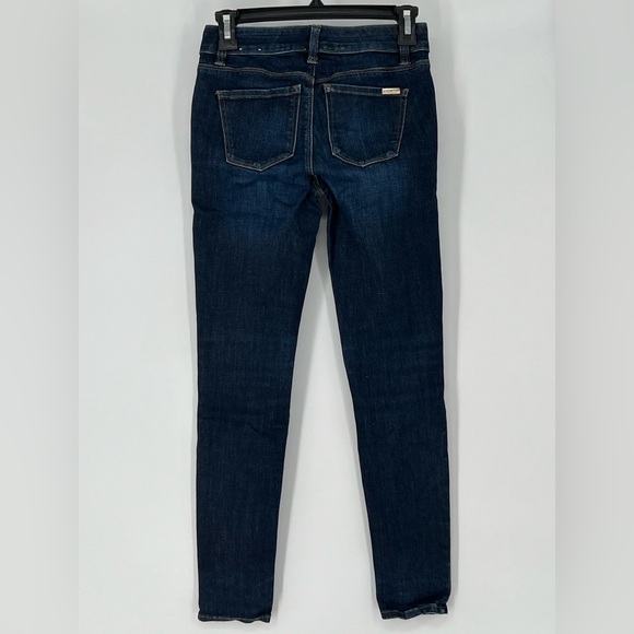 White House Black Market Denim - WHITE HOUSE BLACK MARKET THE JEGGING JEANS AWESOME FIT, TRADITIONAL 5 POCKET